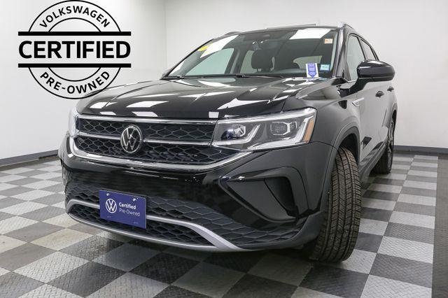 2023 Volkswagen Taos SEL photo 4