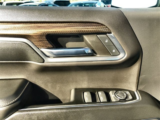 2024 Chevrolet Silverado 1500 LT photo 4