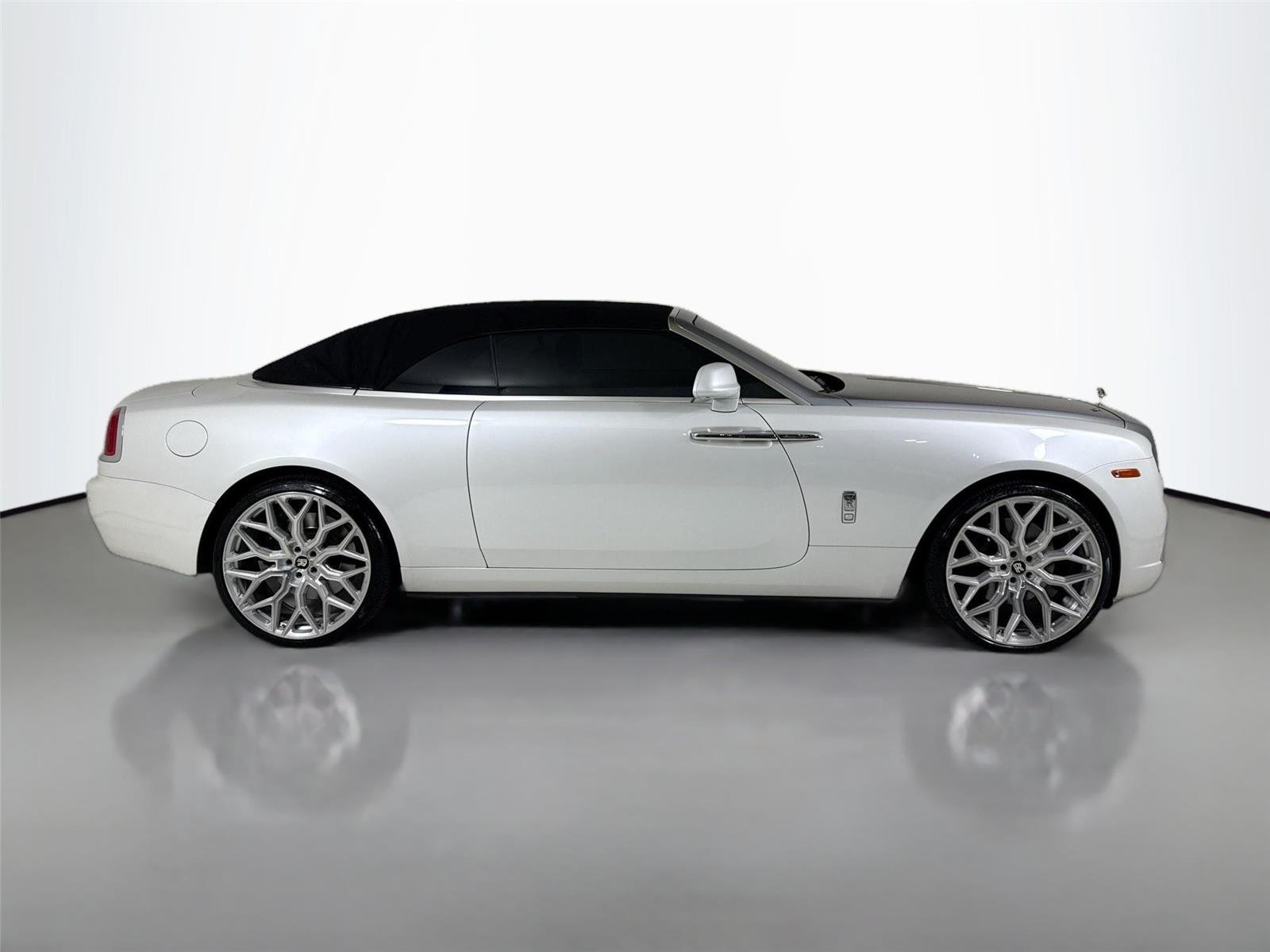 2016 Rolls Royce Dawn RR6 photo 43
