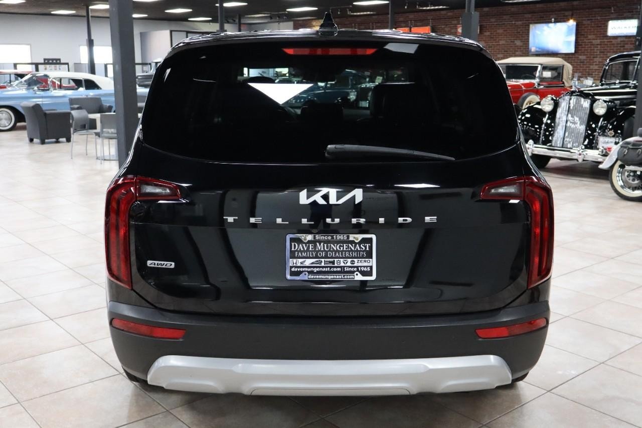 2022 Kia Telluride LX photo 4
