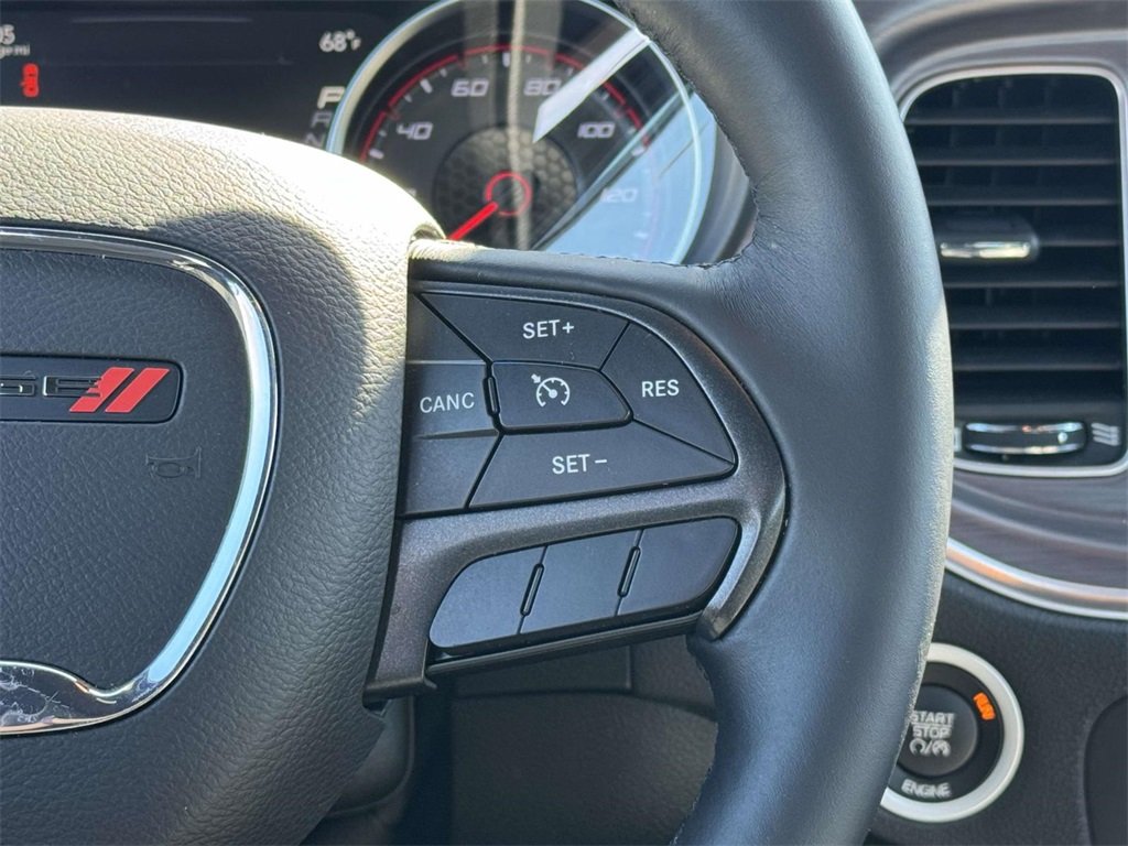 2016 Dodge Charger SE photo 16