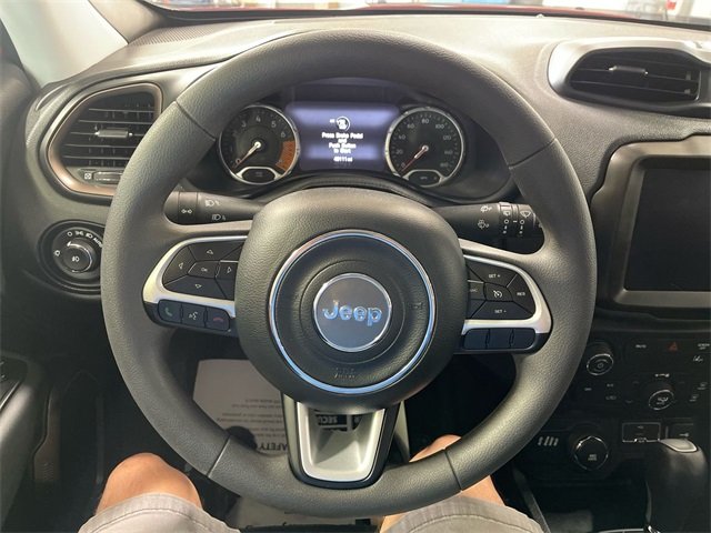 2023 Jeep Renegade Latitude Upland photo 14
