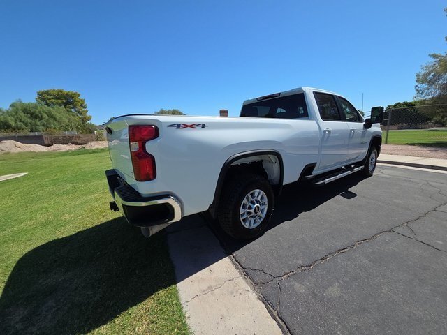 2024 Chevrolet Silverado 2500HD LT photo 5