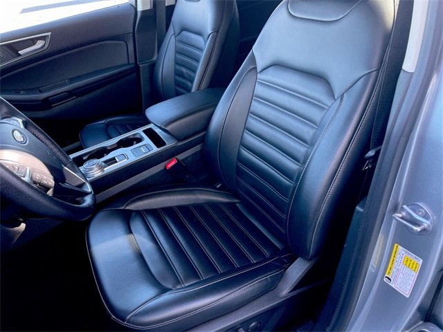 2024 Ford Edge SEL photo 3
