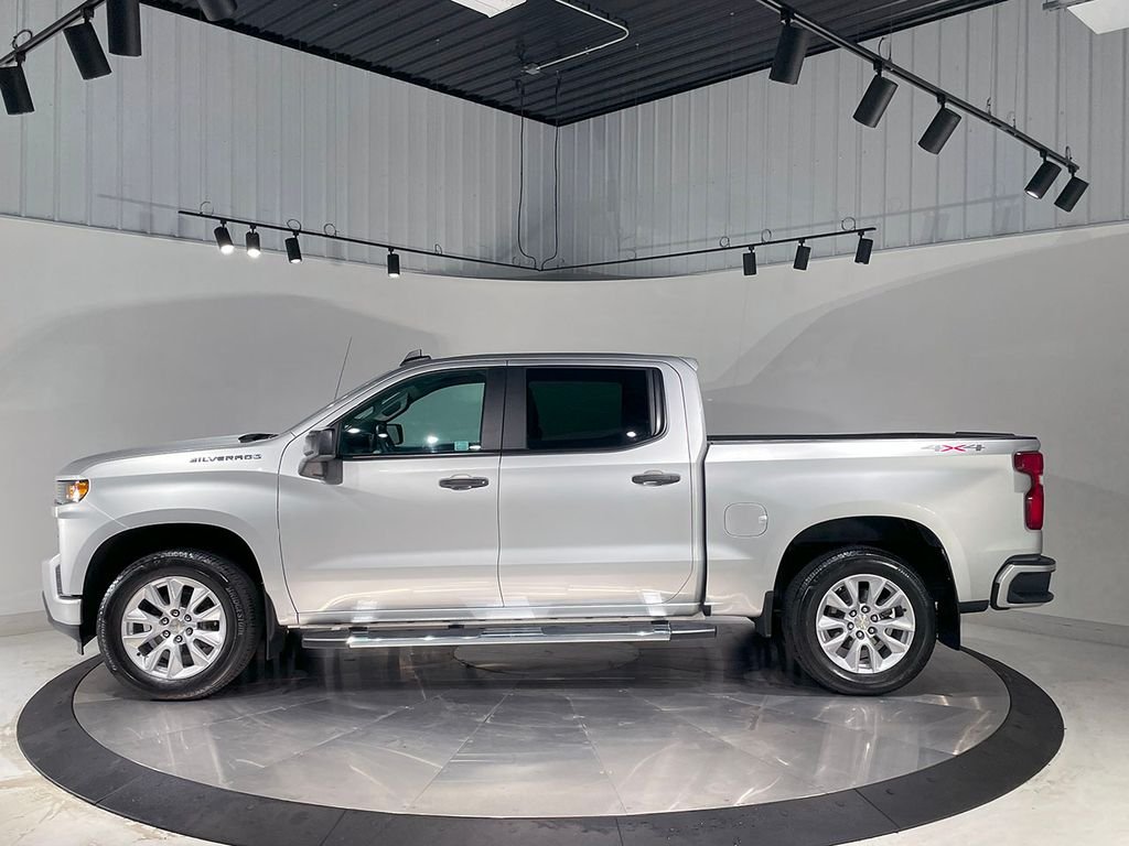 2021 Chevrolet Silverado 1500 Custom photo 12