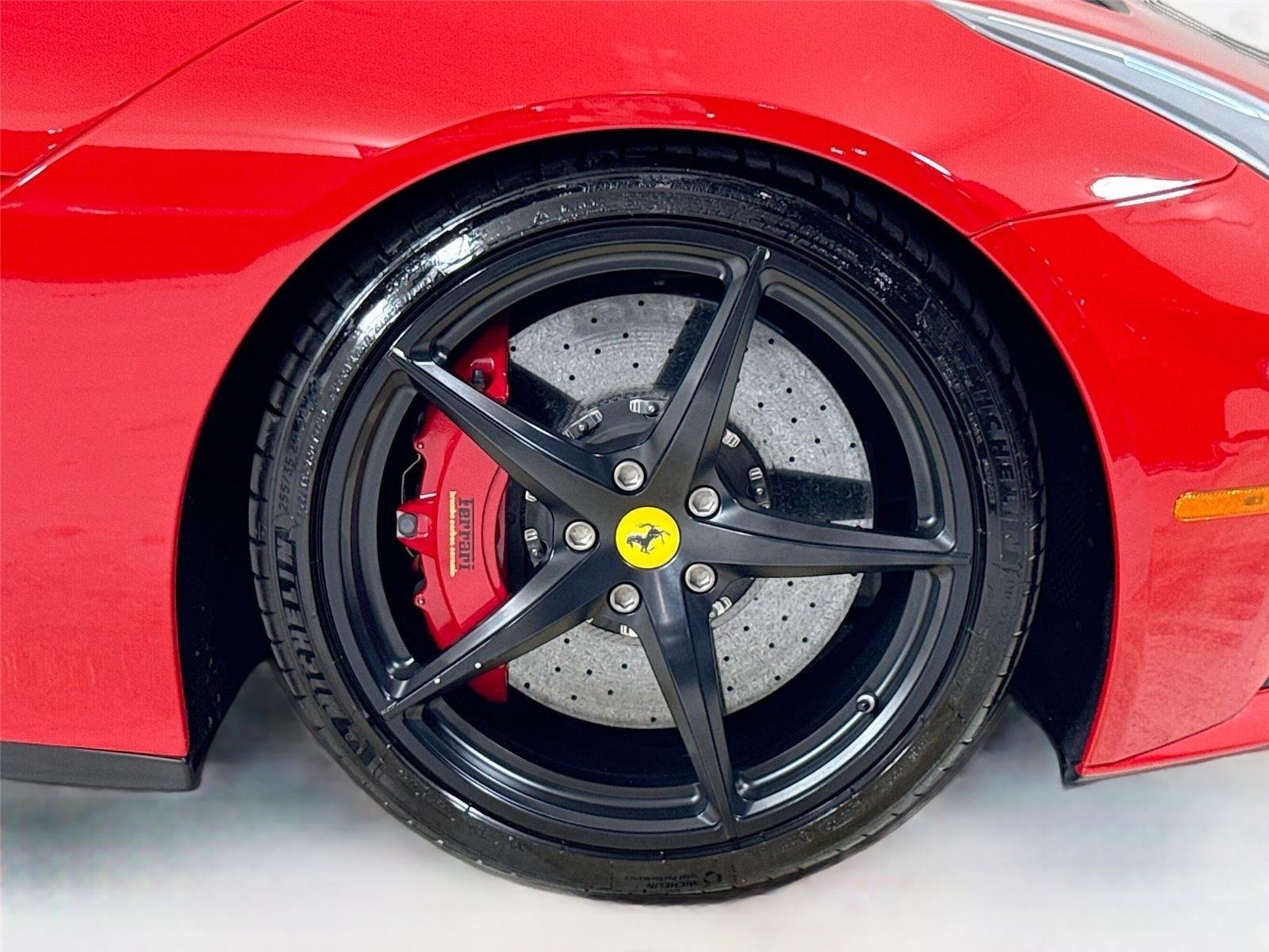 2014 Ferrari F12 Berlinetta Berlinetta photo 27