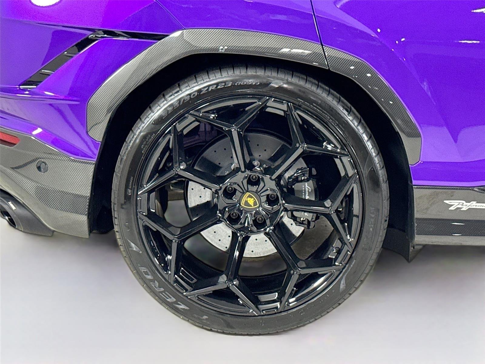 2024 Lamborghini Urus Performante photo 38