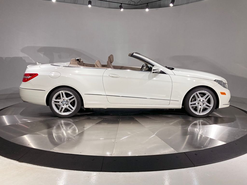 2011 Mercedes Benz E 350 photo 4
