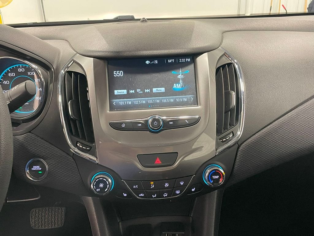 2018 Chevrolet Cruze LT photo 25