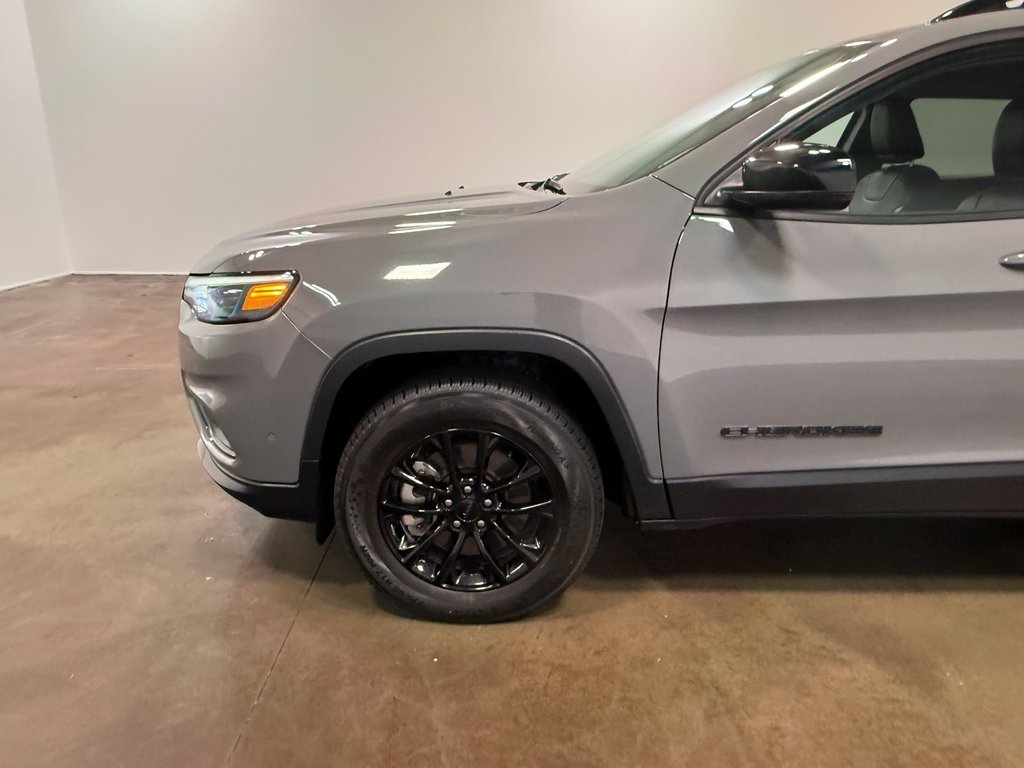 2023 Jeep Cherokee Altitude photo 31