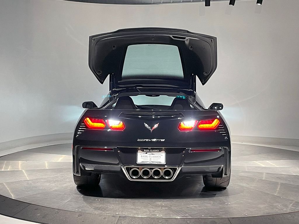2015 Chevrolet Corvette Stingray 2LT photo 32