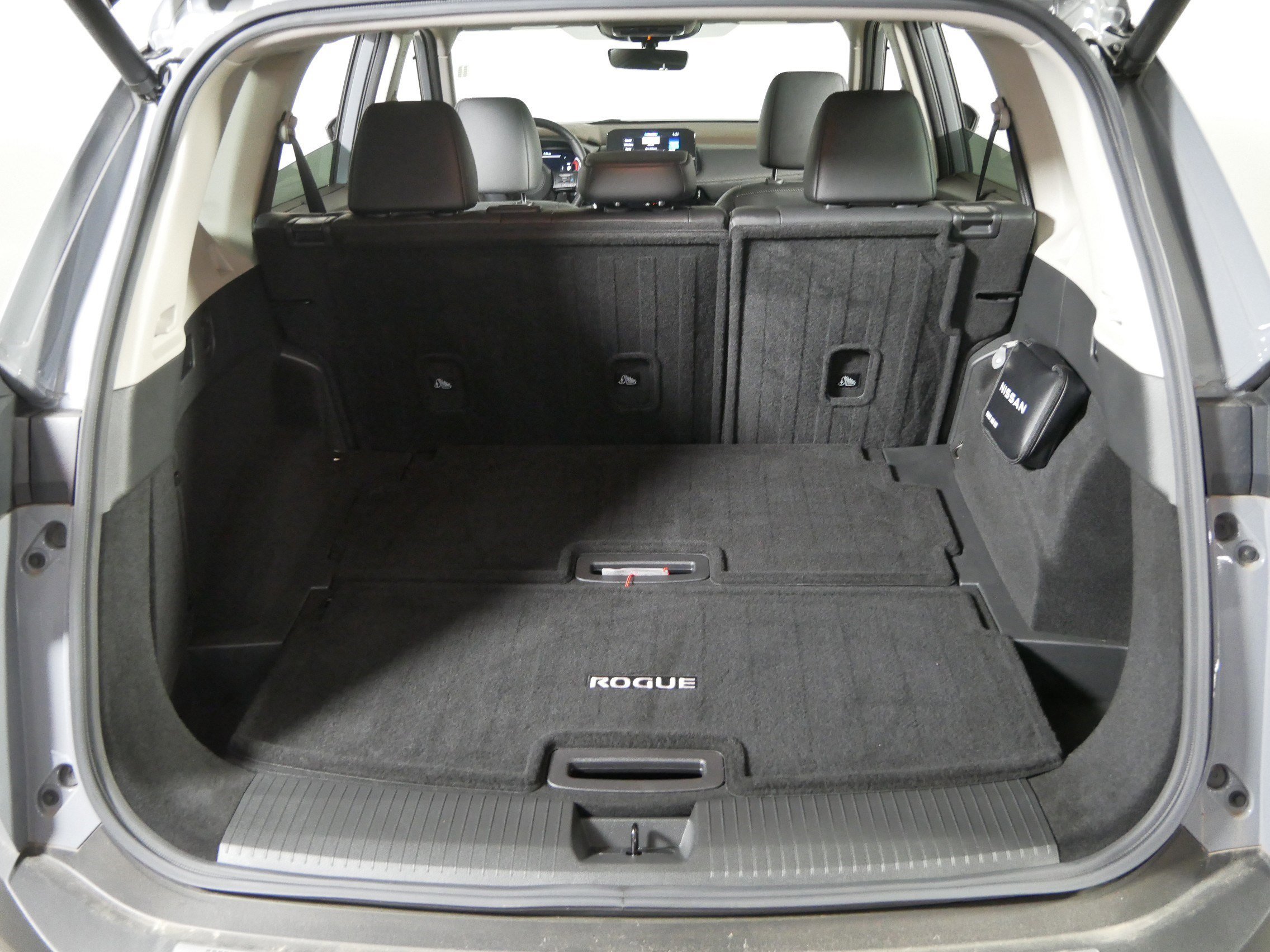 2022 Nissan Rogue Platinum photo 17