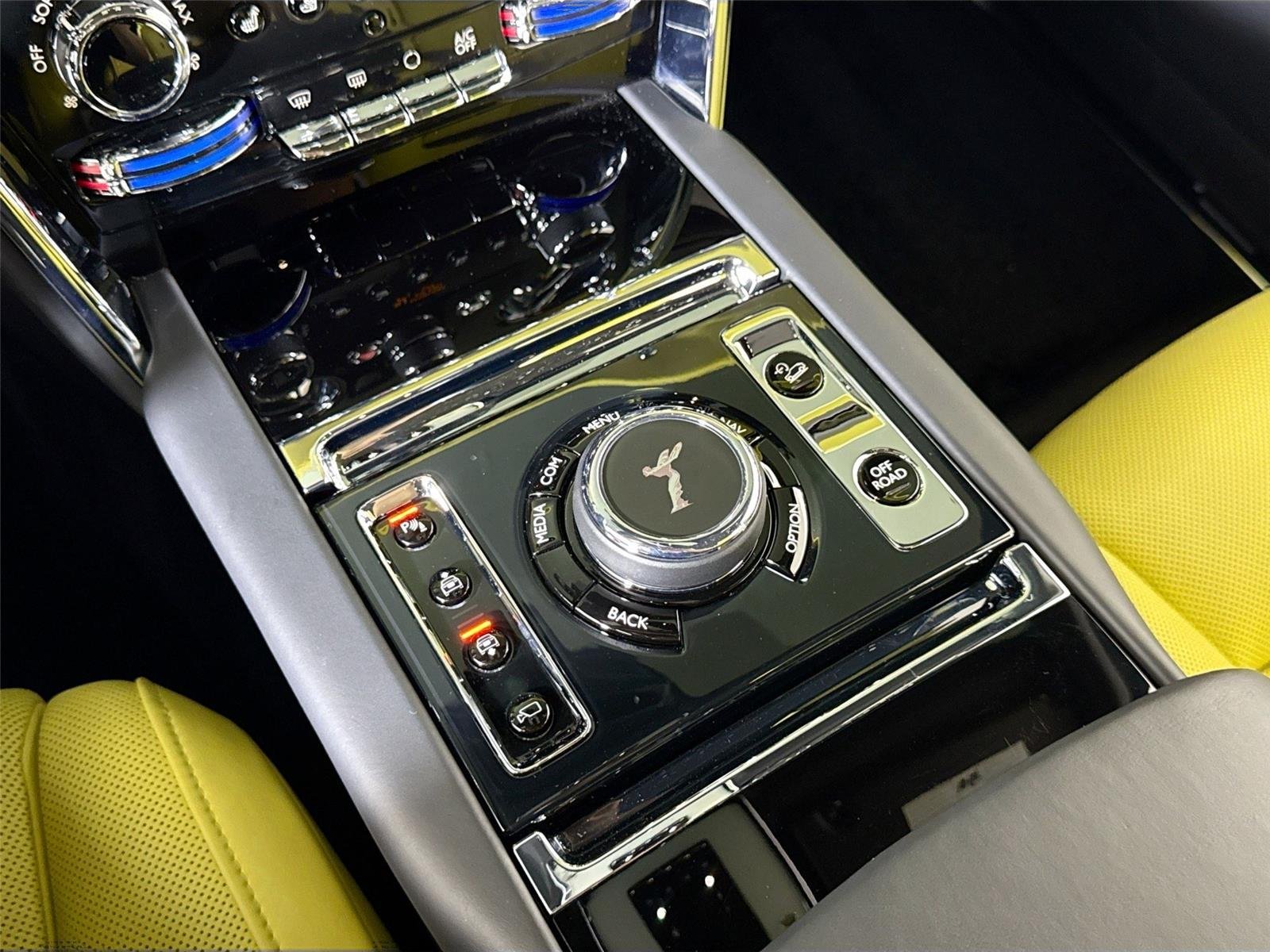 2022 Rolls Royce Cullinan RR31 photo 19