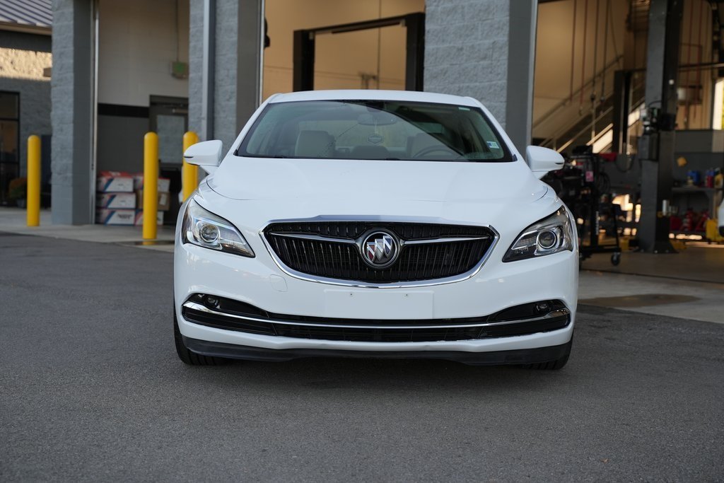 2019 Buick LaCrosse Preferred photo 2