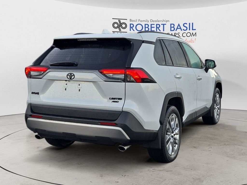2024 Toyota RAV4 Limited photo 4