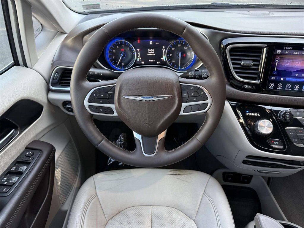 2017 Chrysler Pacifica Touring Plus photo 14