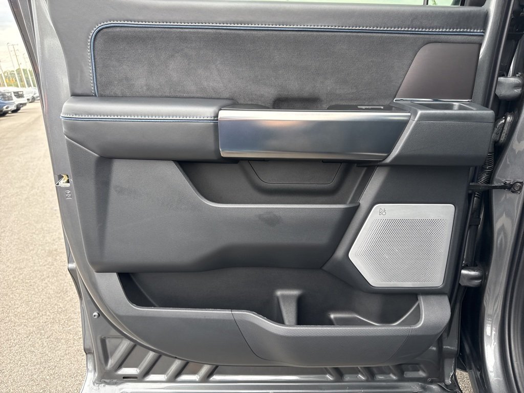 2025 Ford F-150 Platinum photo 29