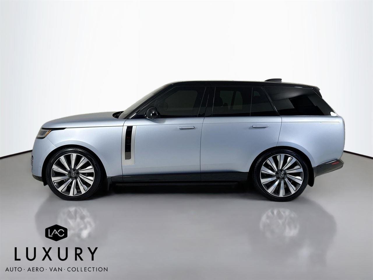 2023 Land Rover Range Rover SV photo 7