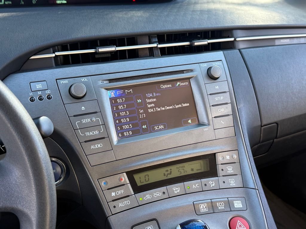 2012 Toyota Prius Five photo 24