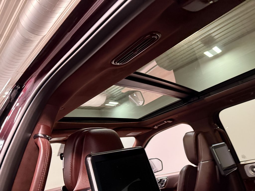 2021 Lincoln Navigator Black Label photo 48