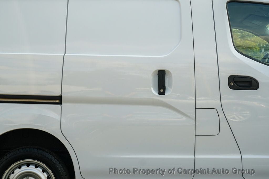 2021 Nissan NV200 S photo 9