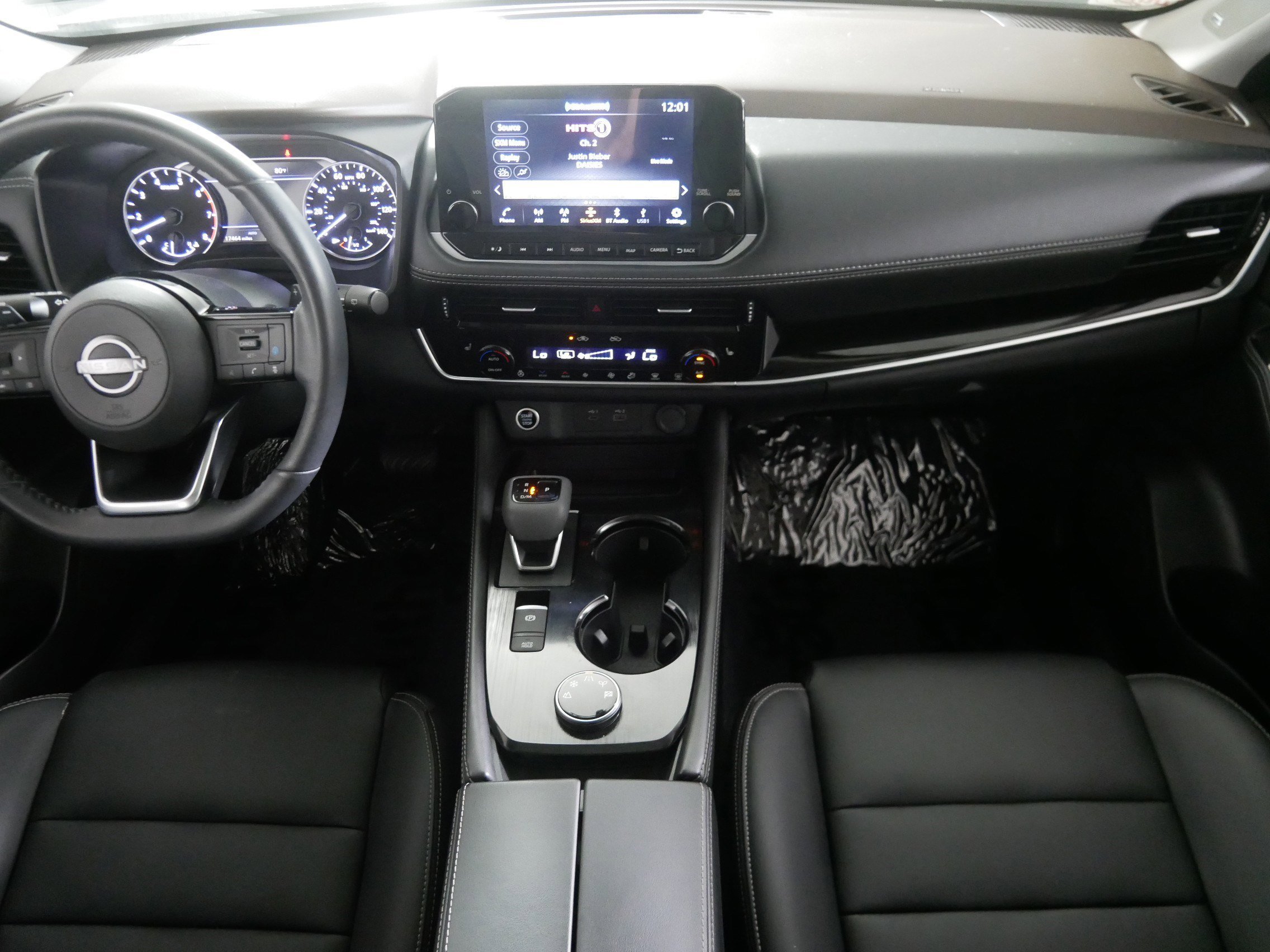 2023 Nissan Rogue SL photo 8