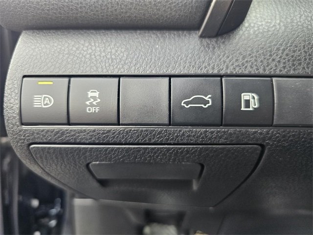 2018 Toyota Camry SE photo 22