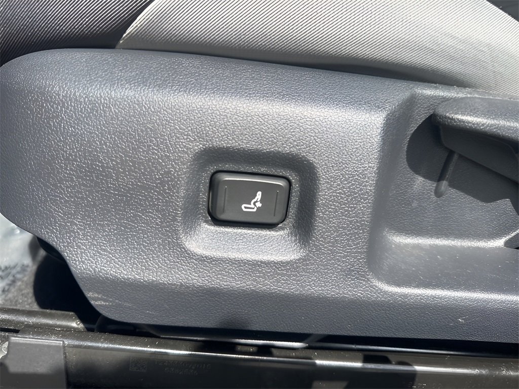 2025 Toyota Tacoma TRD Sport photo 10