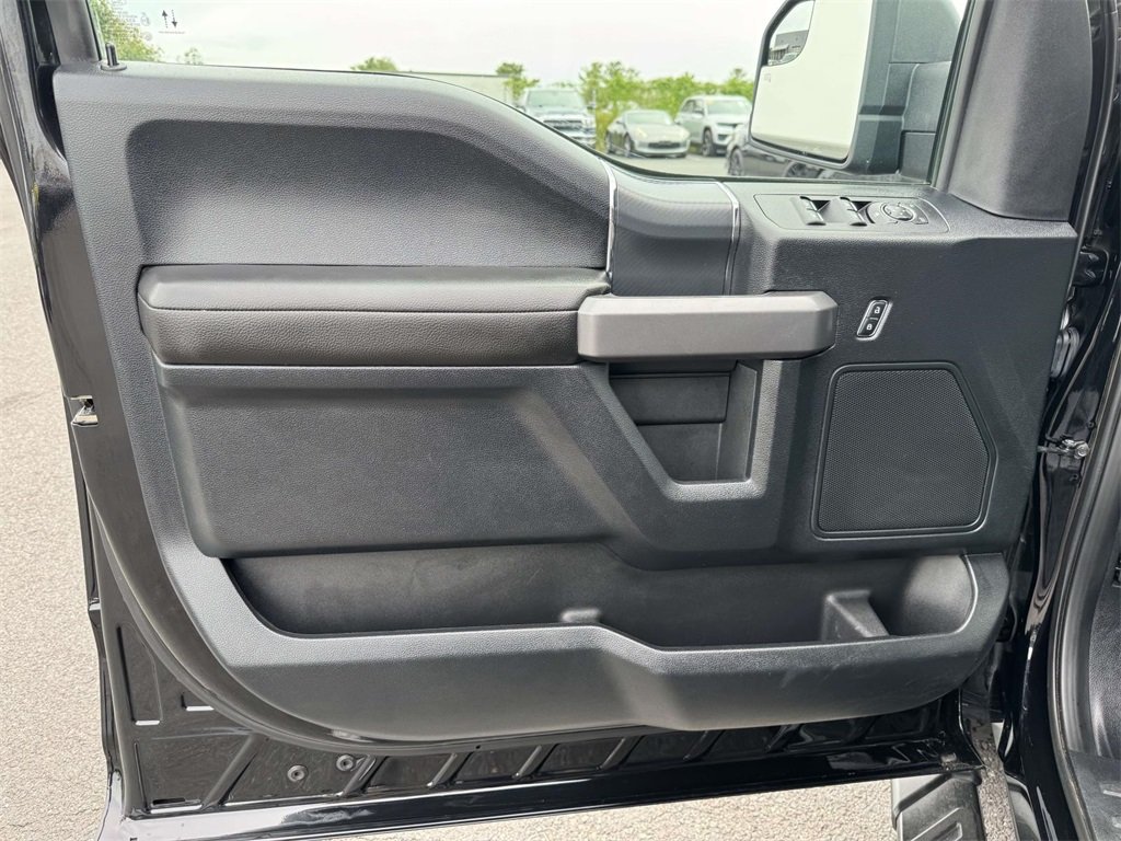 2019 Ford F-150 XLT photo 23