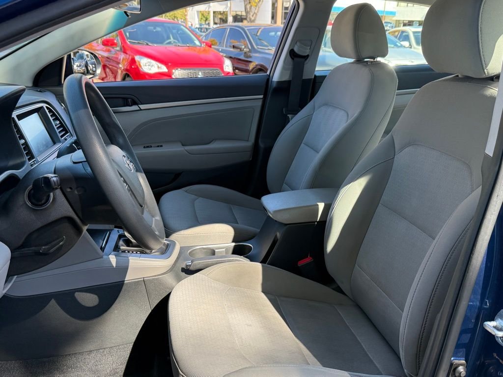 2017 Hyundai Elantra SE photo 10