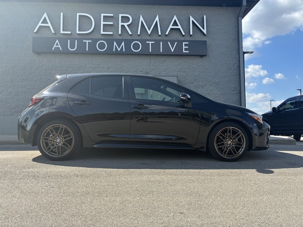 2024 Toyota Corolla SE photo 2
