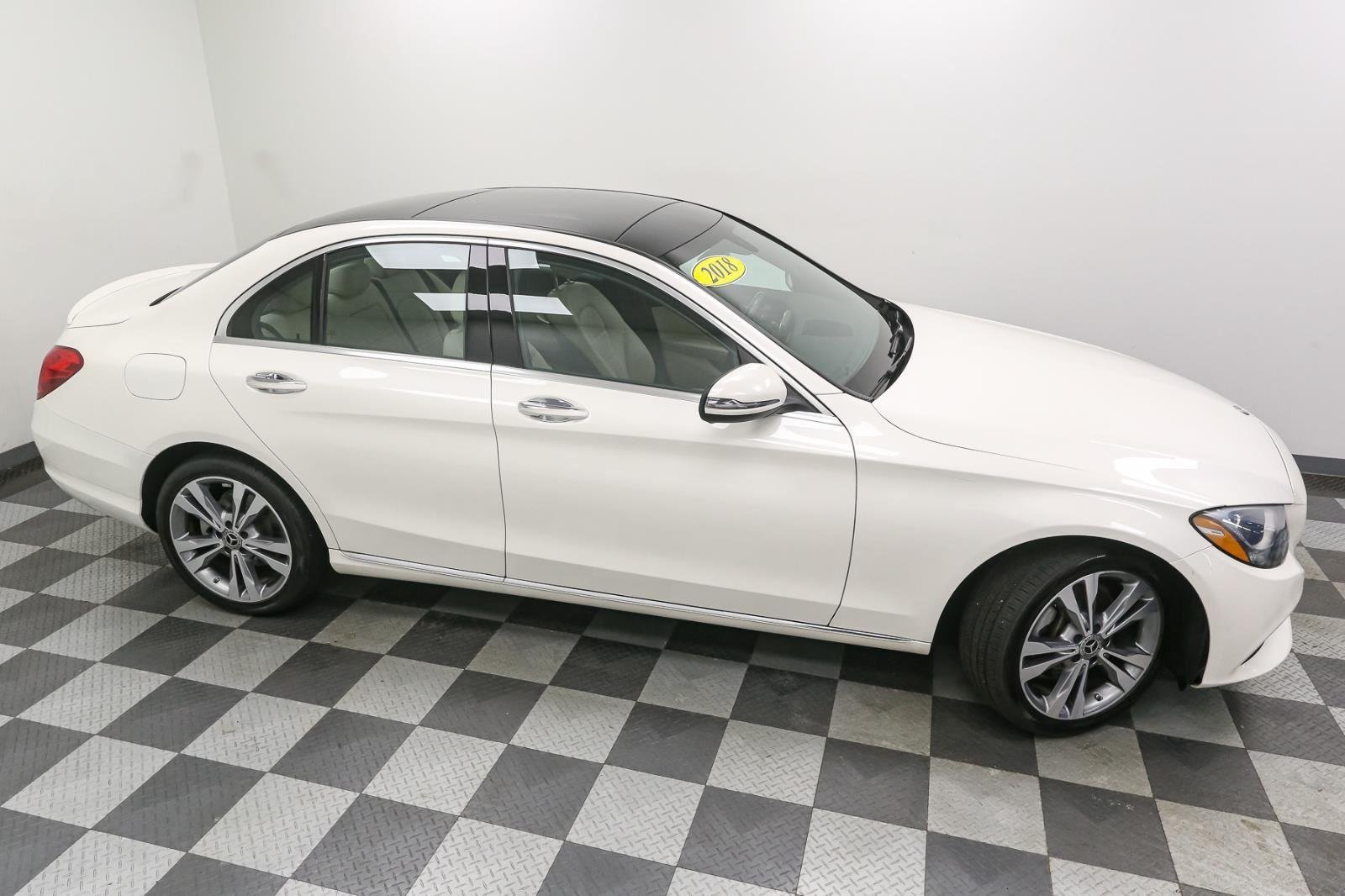 2018 Mercedes Benz C 300 4MATIC photo 3