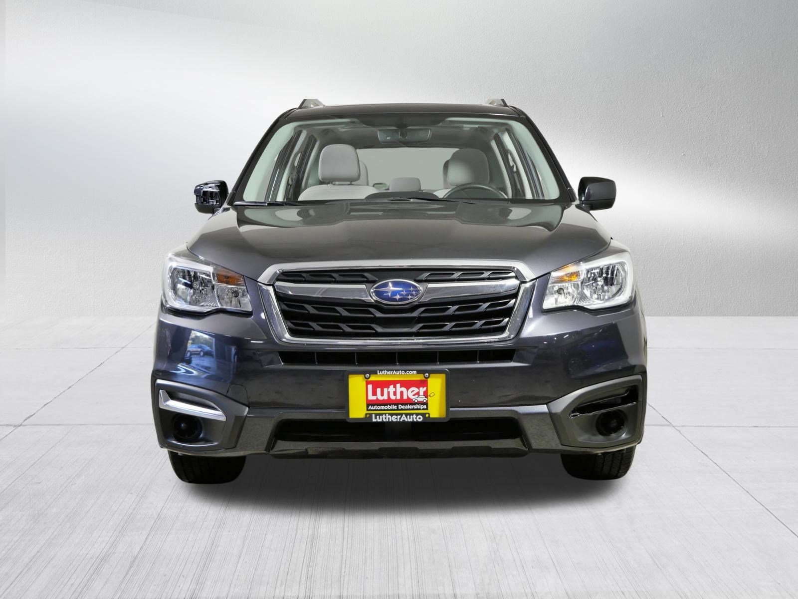 2017 Subaru Forester Premium photo 2
