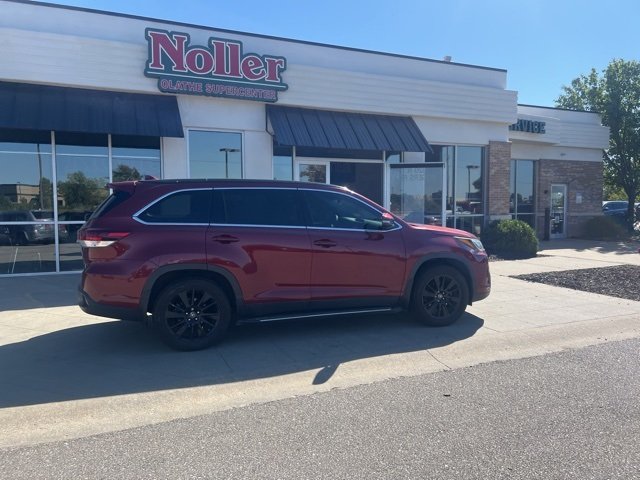 2019 Toyota Highlander Sport photo 2