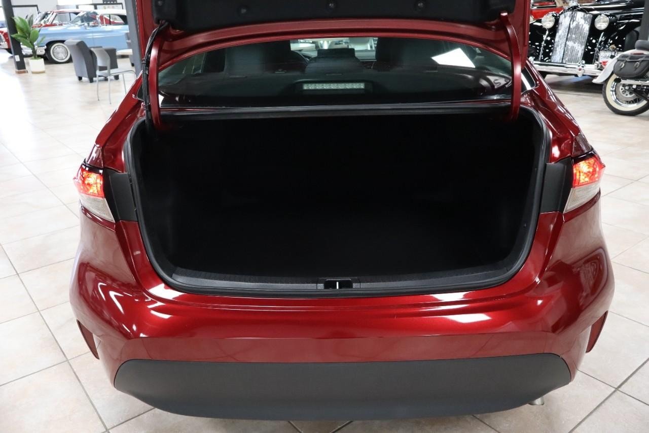 2023 Toyota Corolla LE photo 17