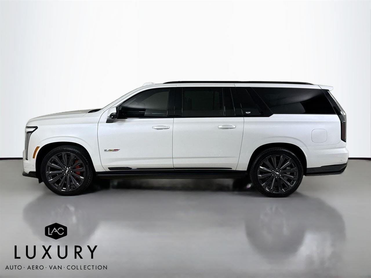 2025 Cadillac Escalade ESV V-Series photo 7