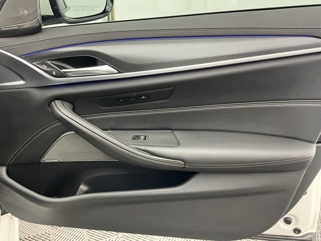 2023 Bmw M550i xDrive photo 16