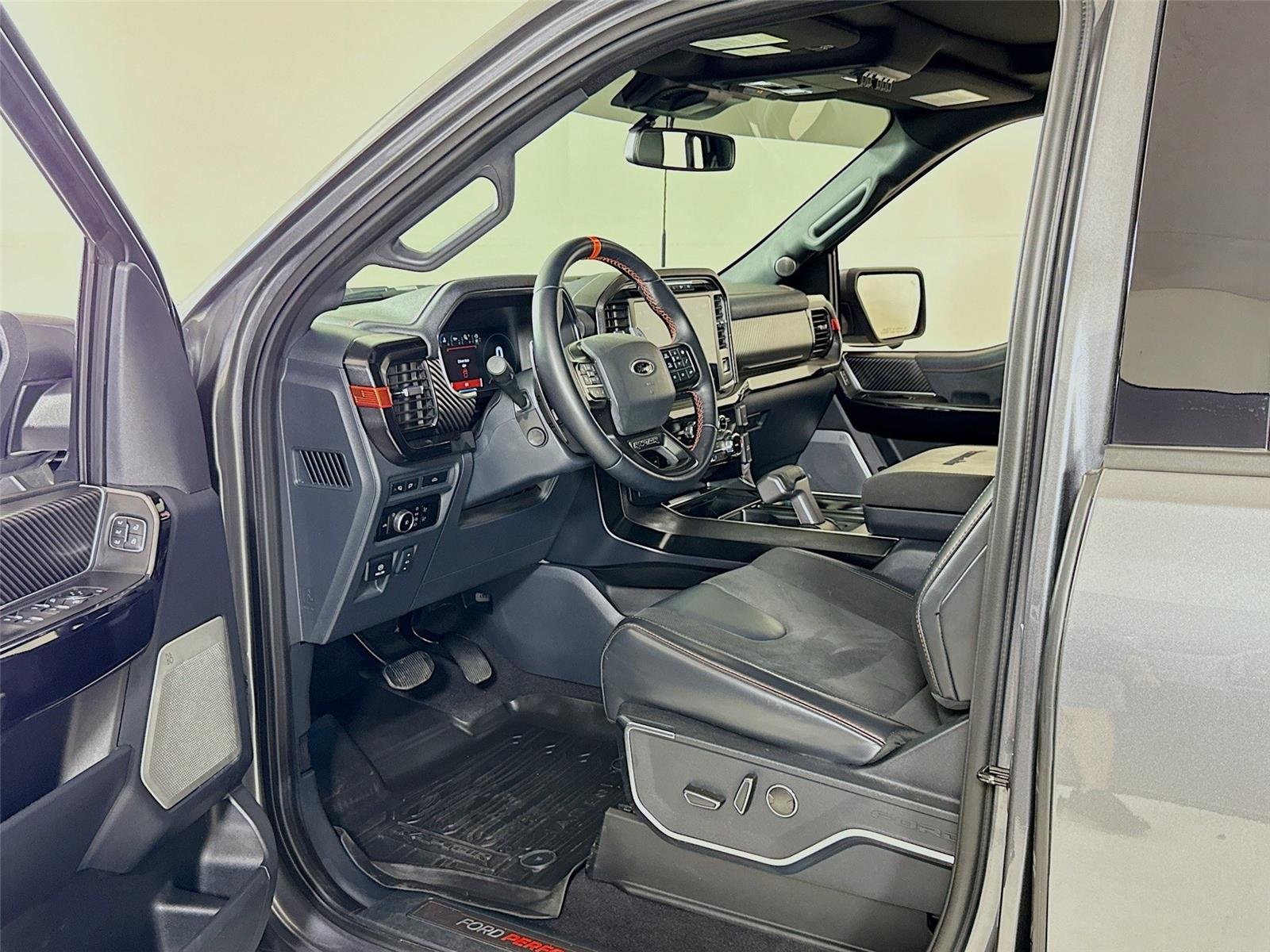 2023 Ford F-150 Raptor photo 10