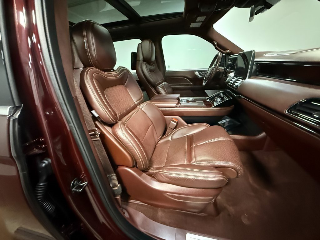 2021 Lincoln Navigator Black Label photo 11