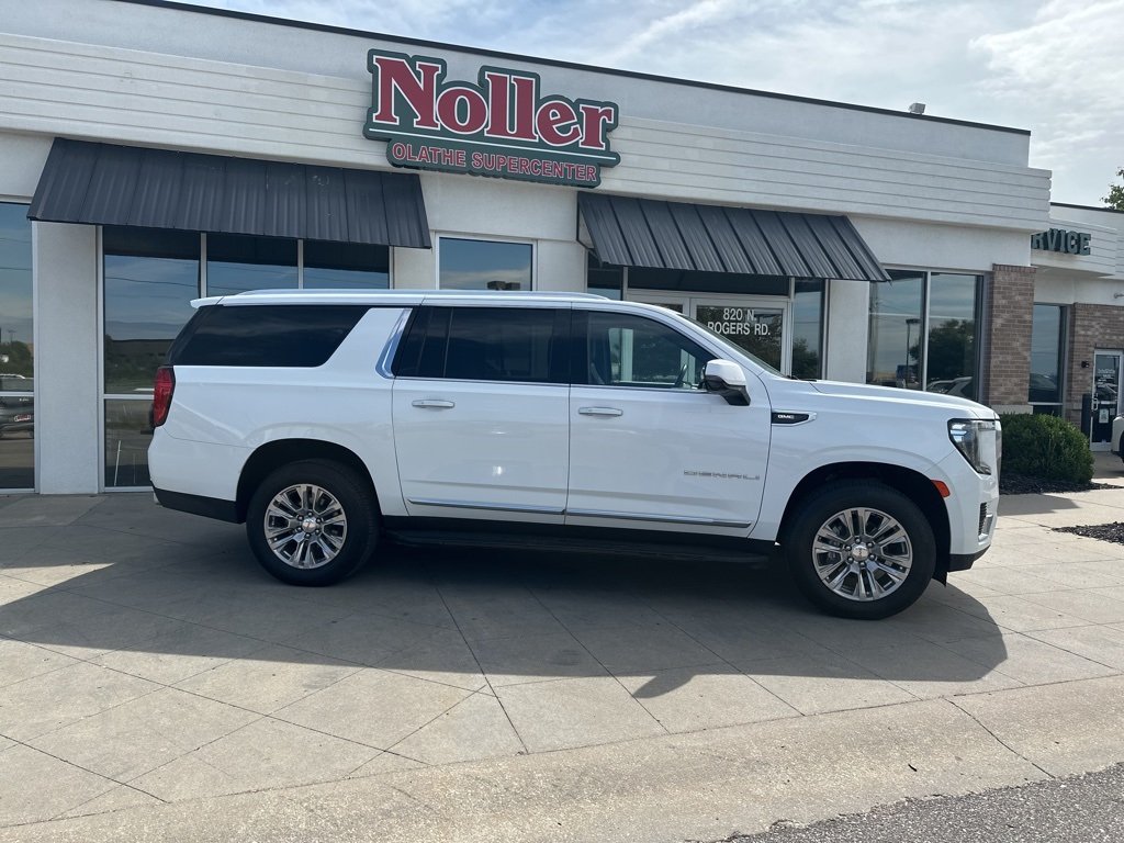 2023 Gmc Yukon XL Denali photo 2