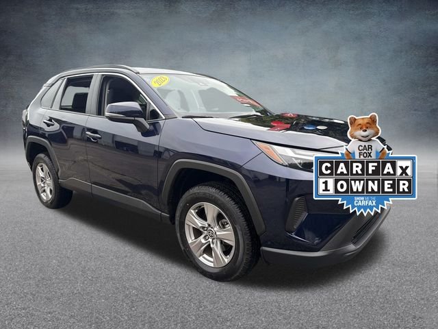 2023 Toyota RAV4 XLE photo 2