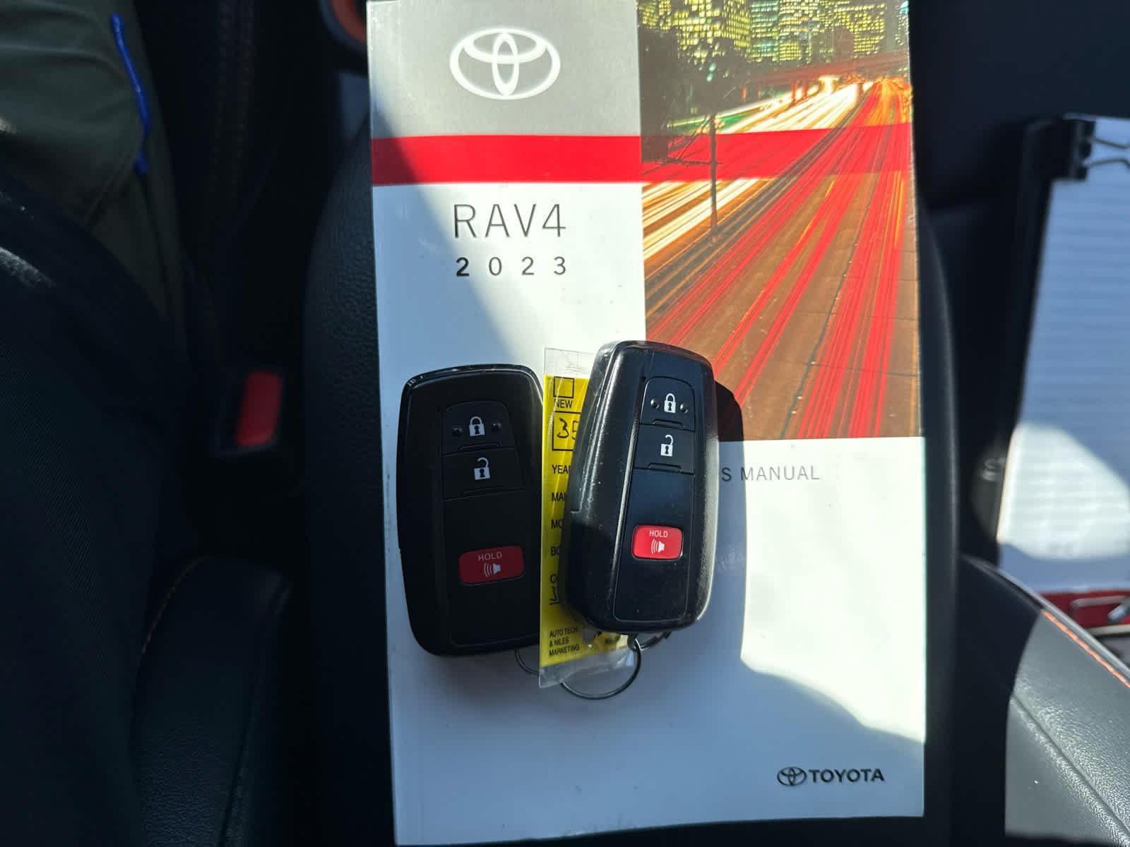 2023 Toyota RAV4 Adventure photo 18