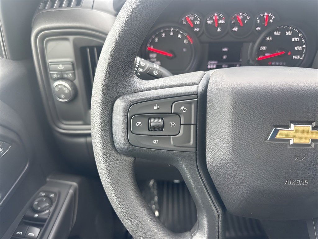 2025 Chevrolet Silverado 1500 Custom photo 12