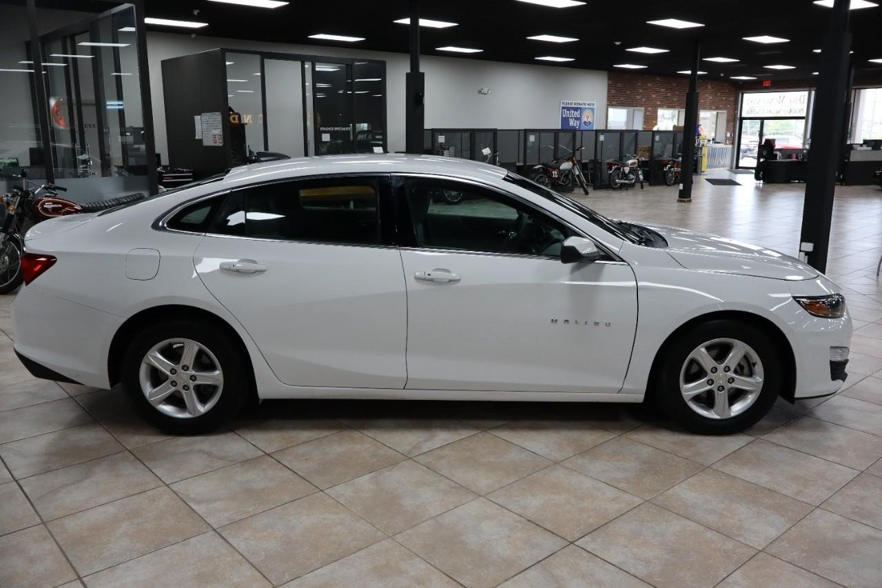 2020 Chevrolet Malibu LS photo 6