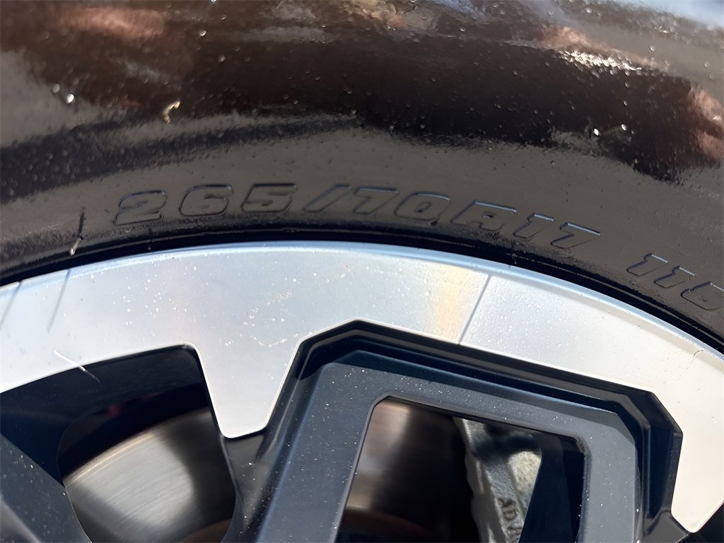2025 Toyota Tacoma TRD Off-Road photo 29