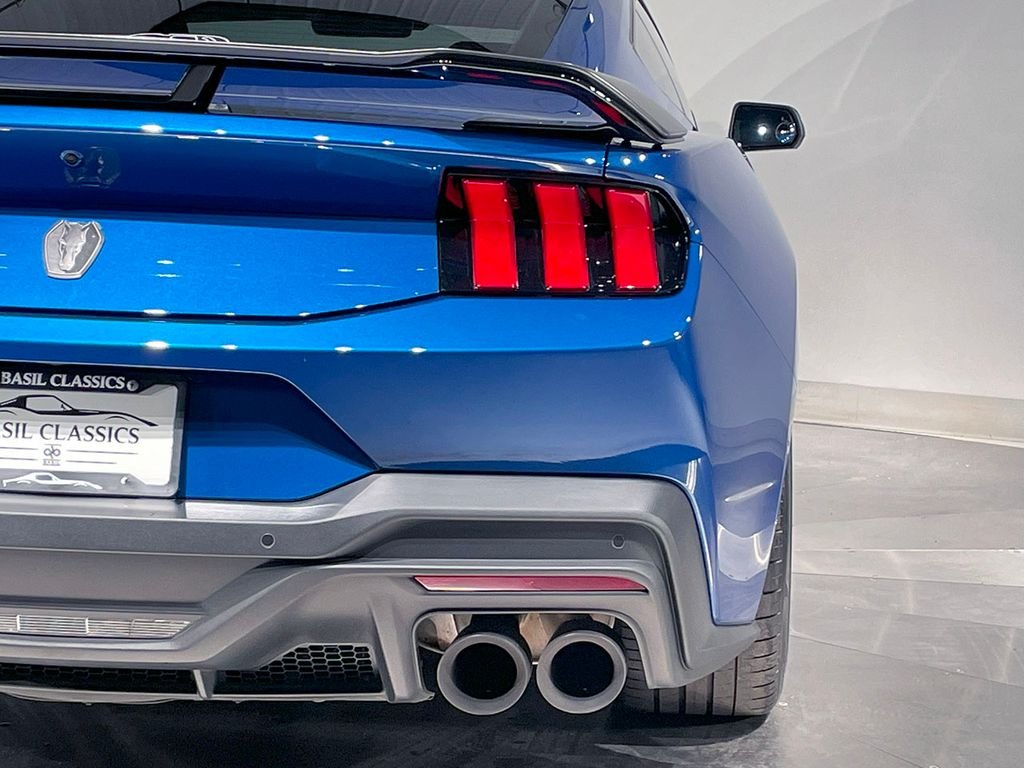 2024 Ford Mustang Dark Horse photo 33