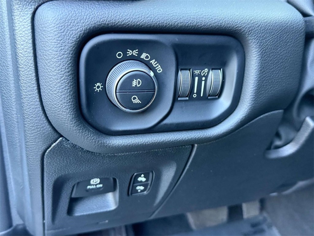 2025 Ram 1500 Big Horn Lone Star photo 28