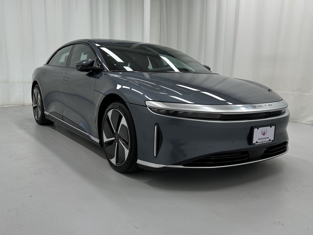 2025 Lucid Air Touring photo 2