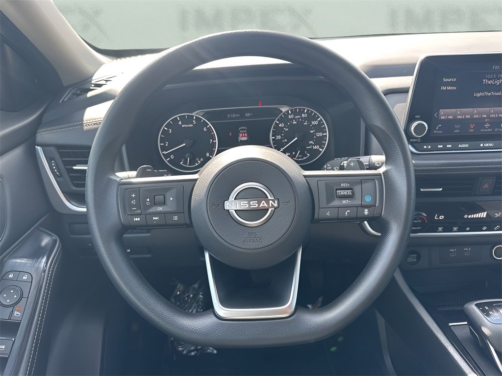 2024 Nissan Rogue SV photo 13