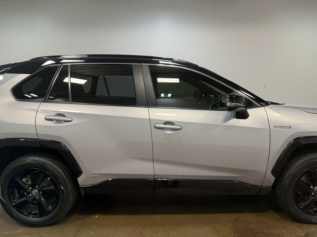 2019 Toyota RAV4 Hybrid XSE photo 28